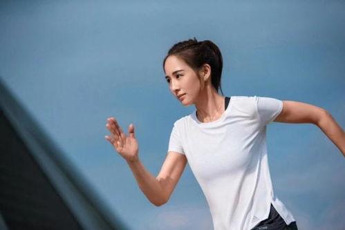 坚持跑步的明星